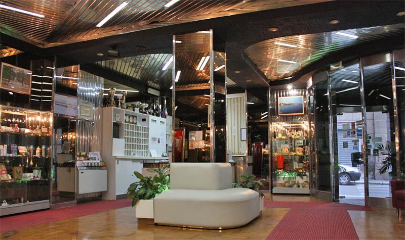 Hotel Regina Brindisi Buitenkant foto